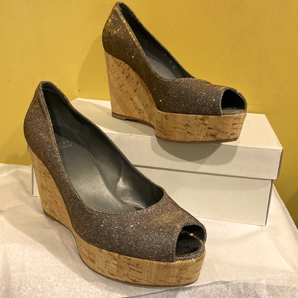 Stuart Weitzman Anna Corkswoon Peep Toe Wedges. Metallic Grey. Size 9 W